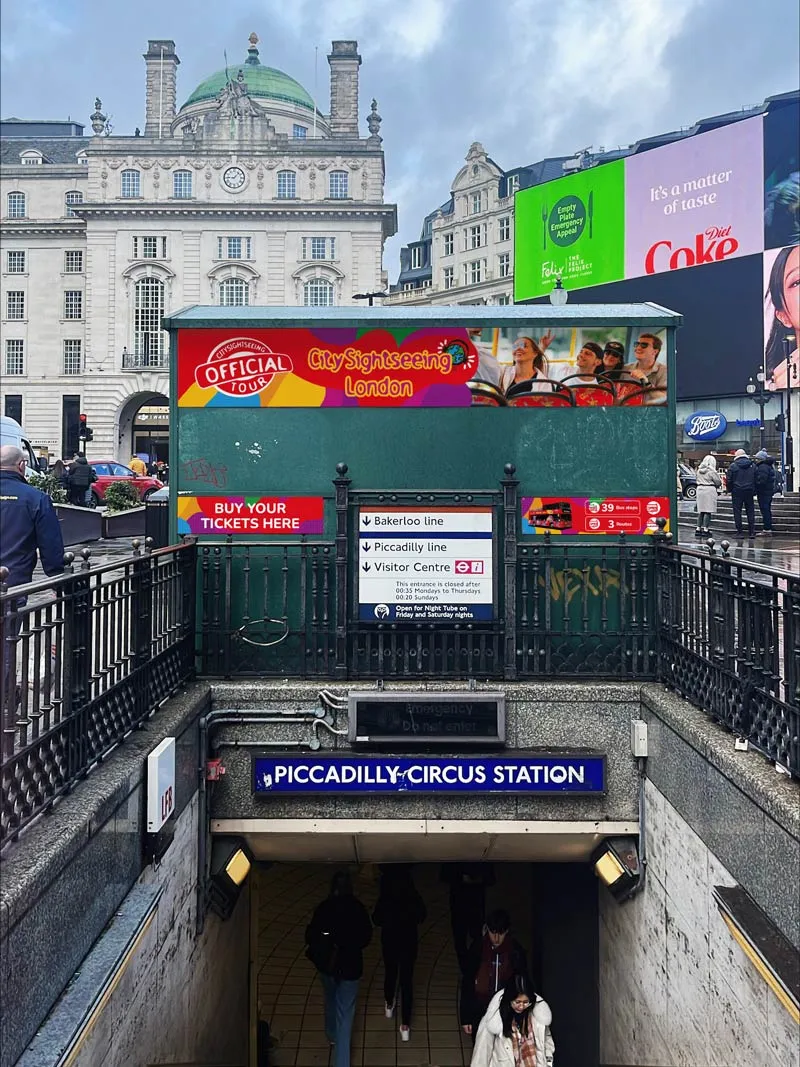 Piccadilly Kiosk — view 4